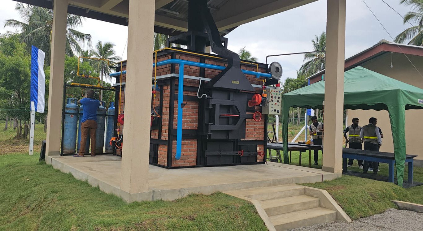 Industrial incinerator installation